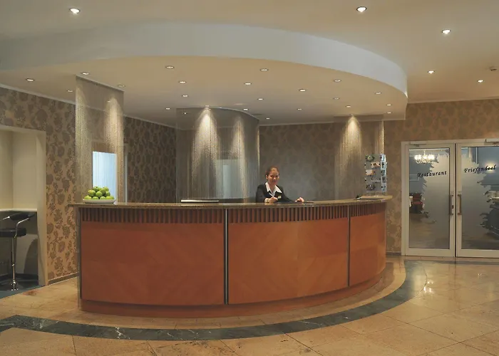 Upstalsboom Friedrichshain 4*