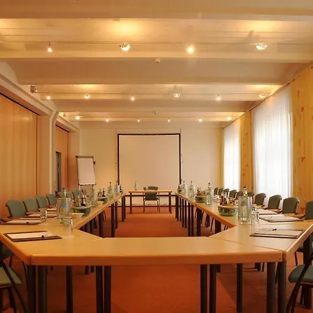 Upstalsboom Friedrichshain Hotell 4*