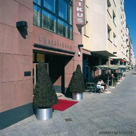 Upstalsboom Friedrichshain Отель 4*