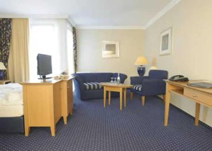 Hotel Upstalsboom Friedrichshain 4*