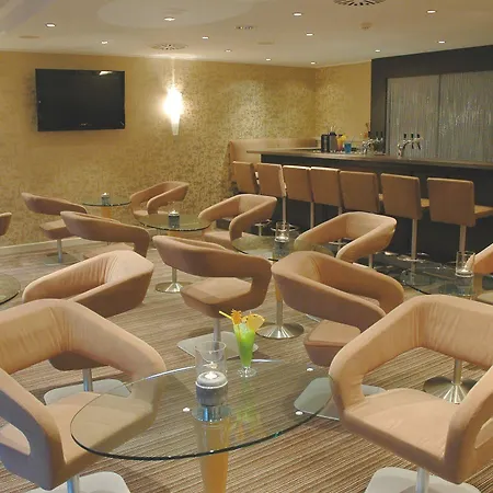 מלון Upstalsboom Friedrichshain 4*